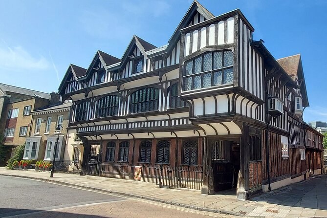 Tudor House seen along Bugle Street in Southampton's old town